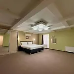 Апартаменты Odeska Astoria Arcadia *